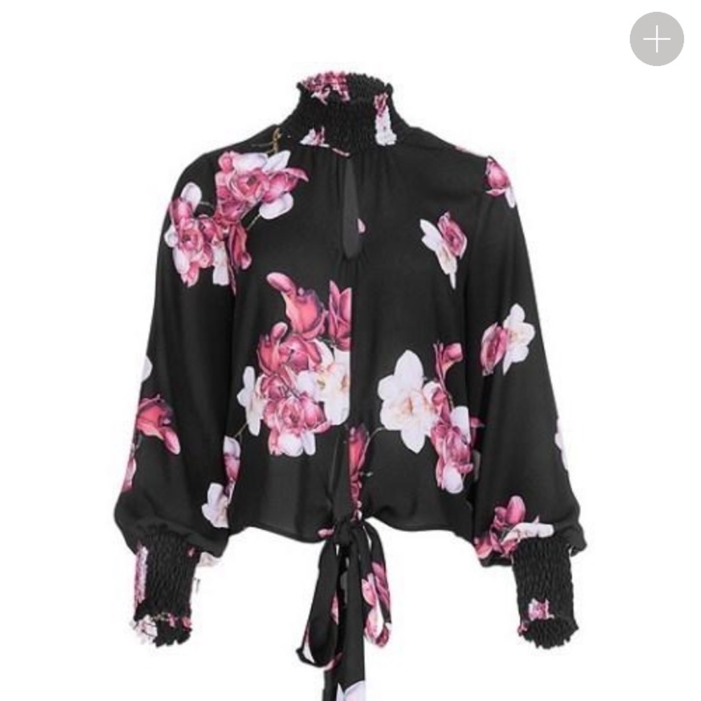 VENUS Tie Front Top